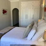 Casa Buccaneer, 2 Bedroom Garden In Da *