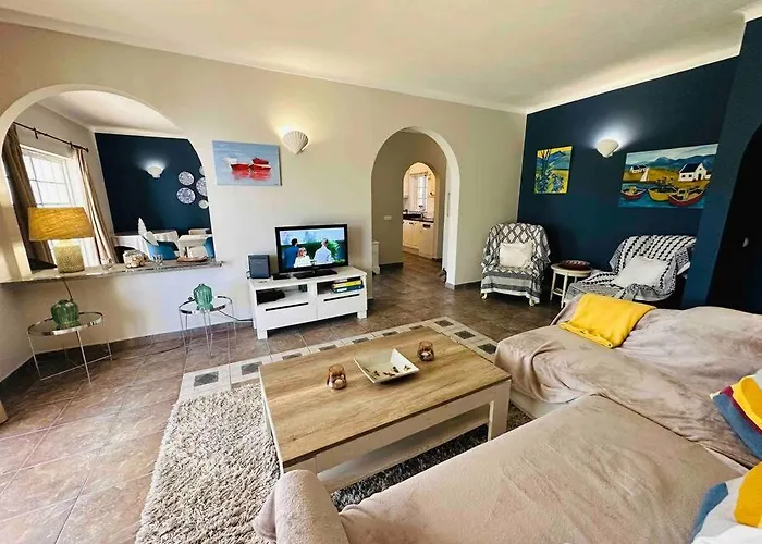Casa Buccaneer, 2 Bedroom Garden In Da