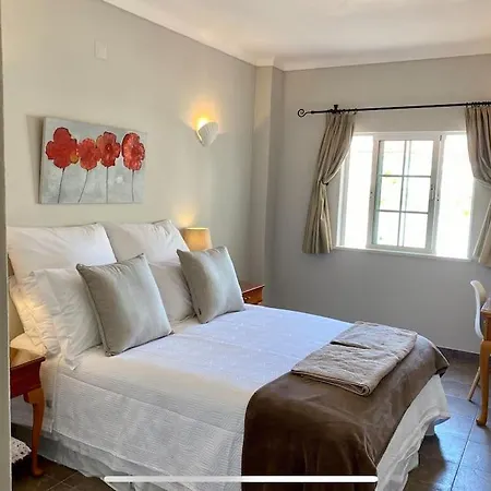 Casa Buccaneer, 2 Bedroom Garden In Da Apartment *