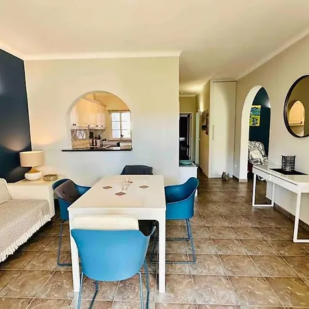 Apartment Casa Buccaneer, 2 Bedroom Garden In Da
