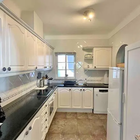 Casa Buccaneer, 2 Bedroom Garden In Da Apartment Praia Da Luz