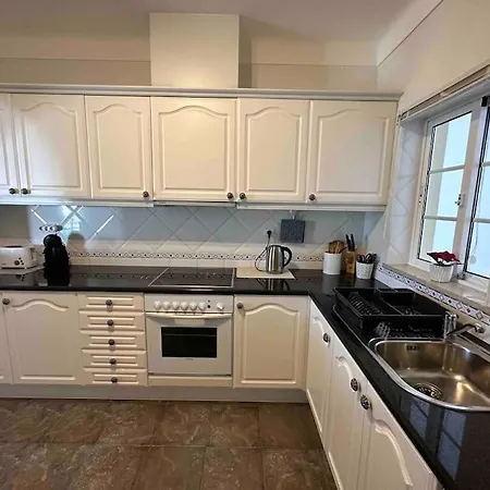 Casa Buccaneer, 2 Bedroom Garden In Da